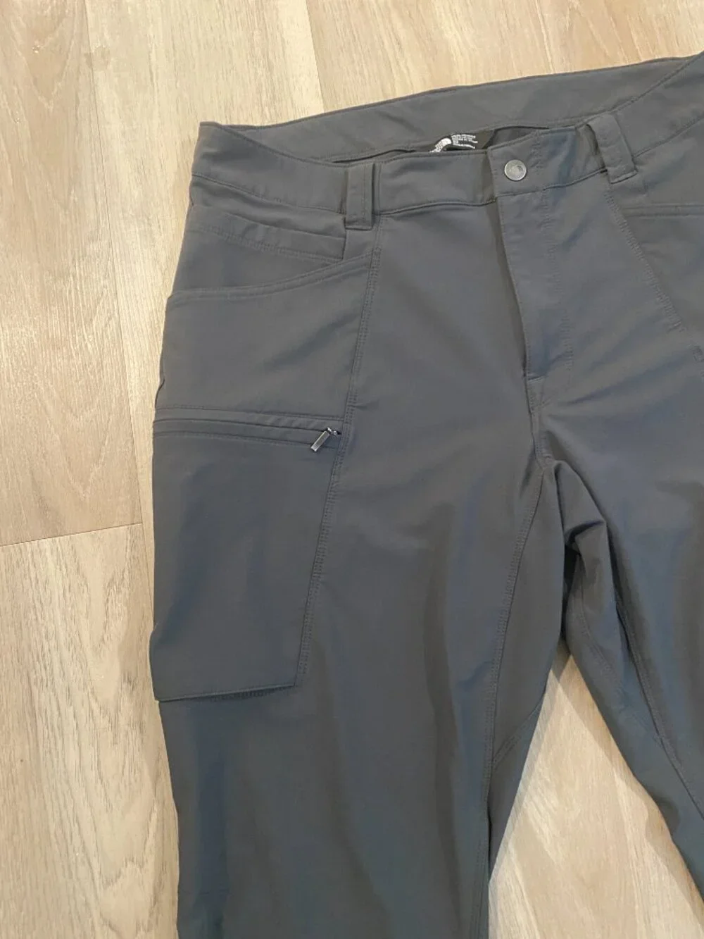 The North Face Men's Hiking Pants Gray Stretch Cargo Trail Pants Size 32x30